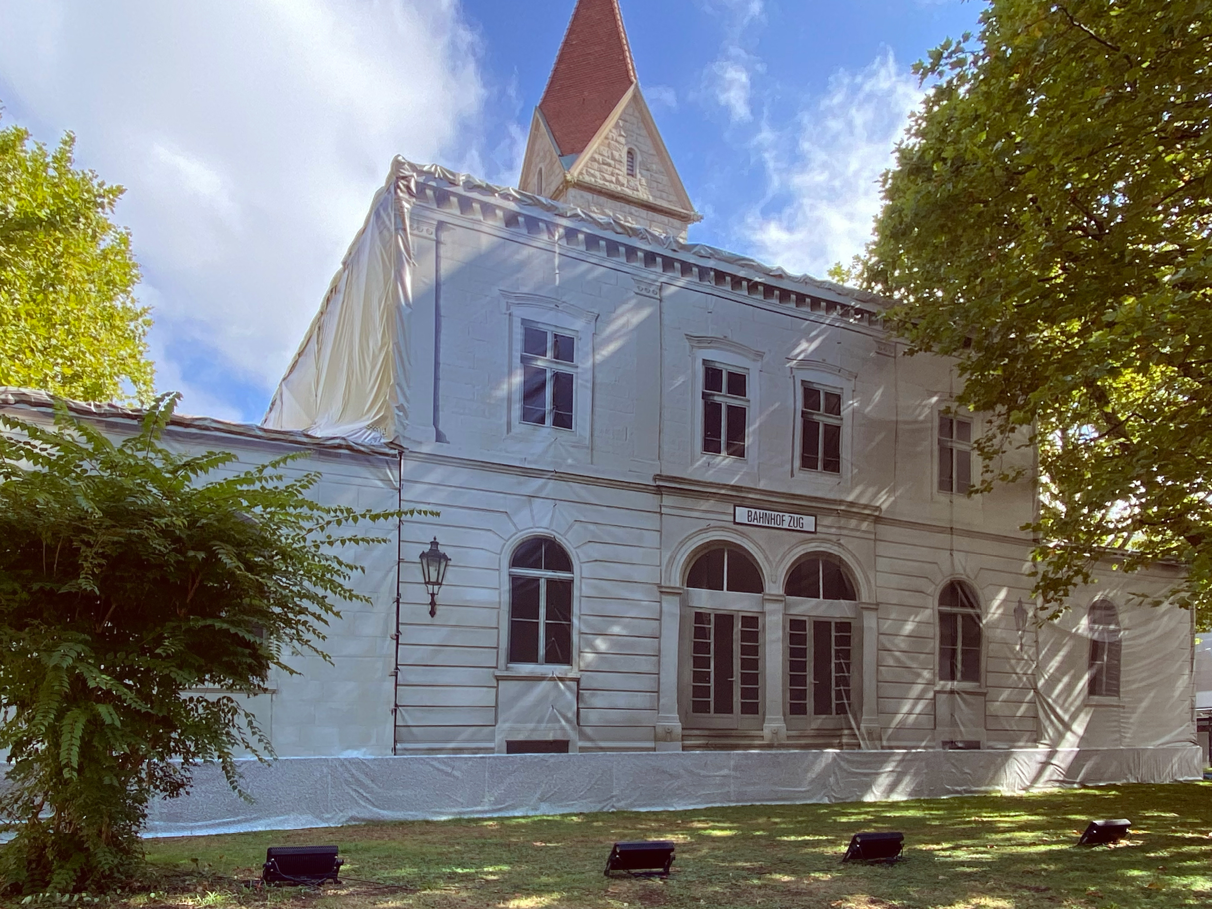 Zug Fäscht Pavillon, vorlage2_schwarz_0214.jpg